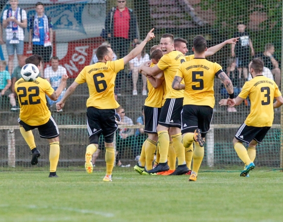 Auswärtssieg beim Malchower SV (2:1) 2:4 !