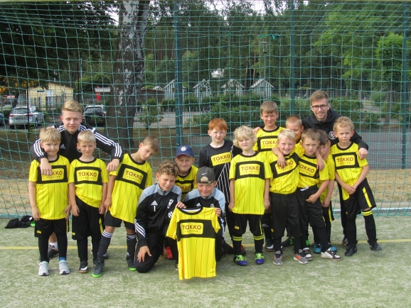 Neue Trikots für die jüngsten Greifen